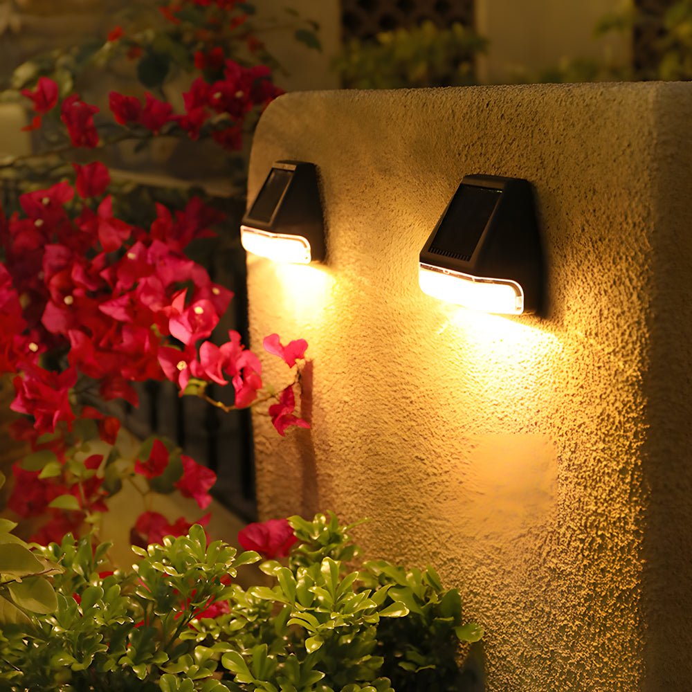 4 Pcs Dusk - to - Dawn Sensor Step Lights Outdoor Warm White LED Solar Stair Lighting