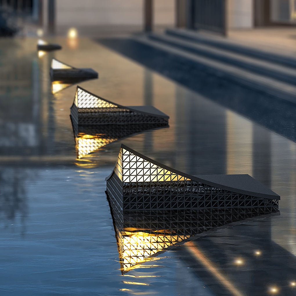 Industrial Solar Garden Light with Elegant Mesh Design