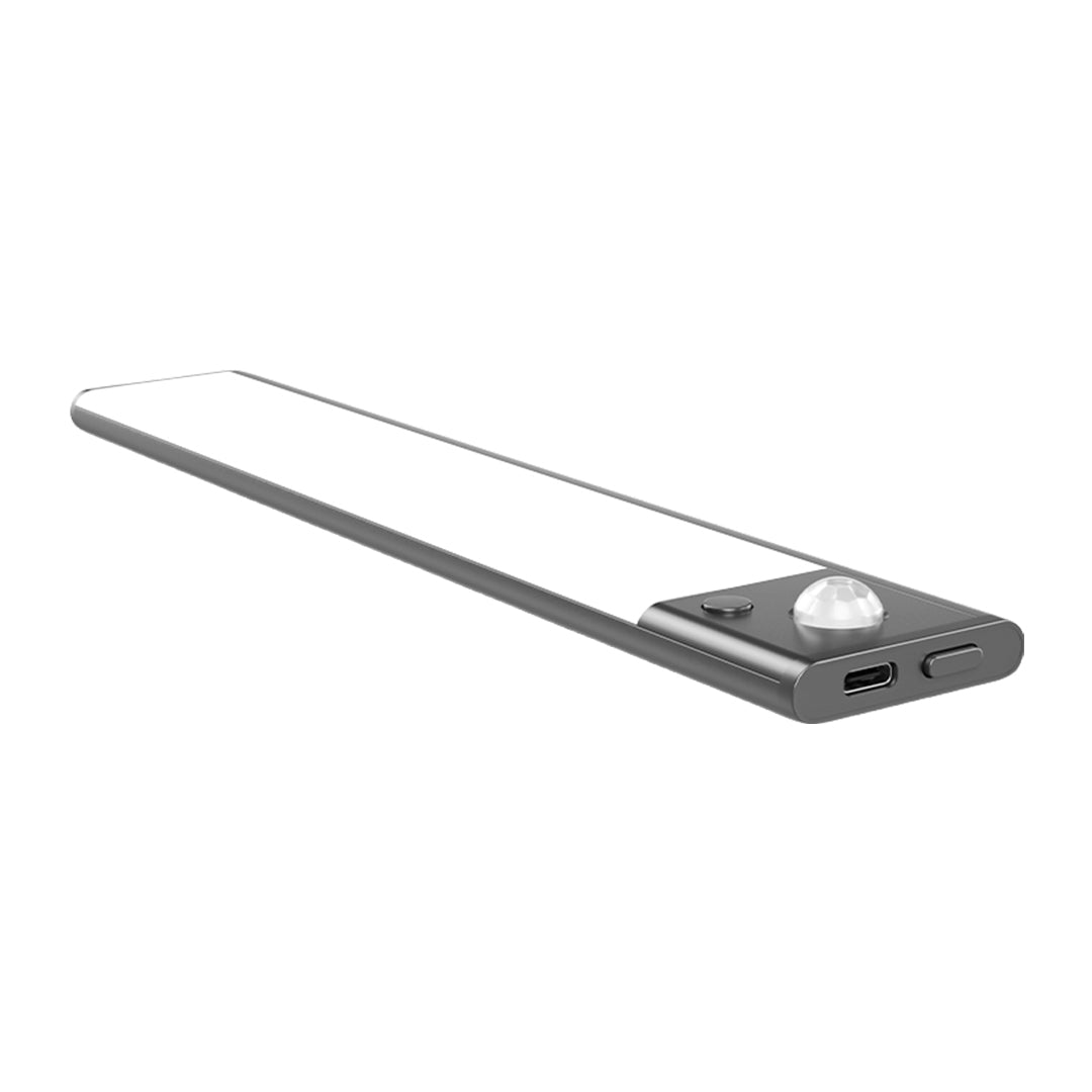 Professional linear LED fixture with adjustable mounting system for versatile installation