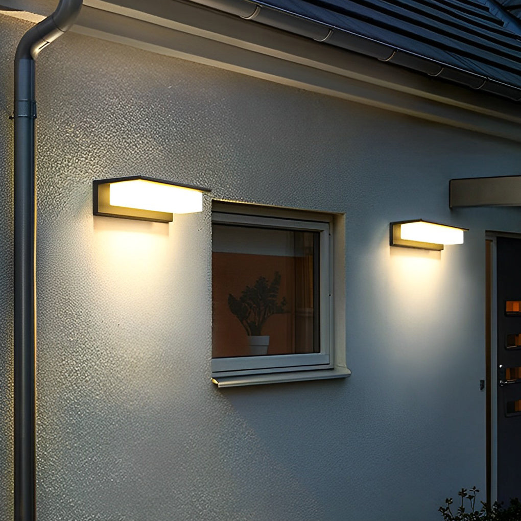 front-porch-light-fixtures-modern-house-exterior-warm-glow