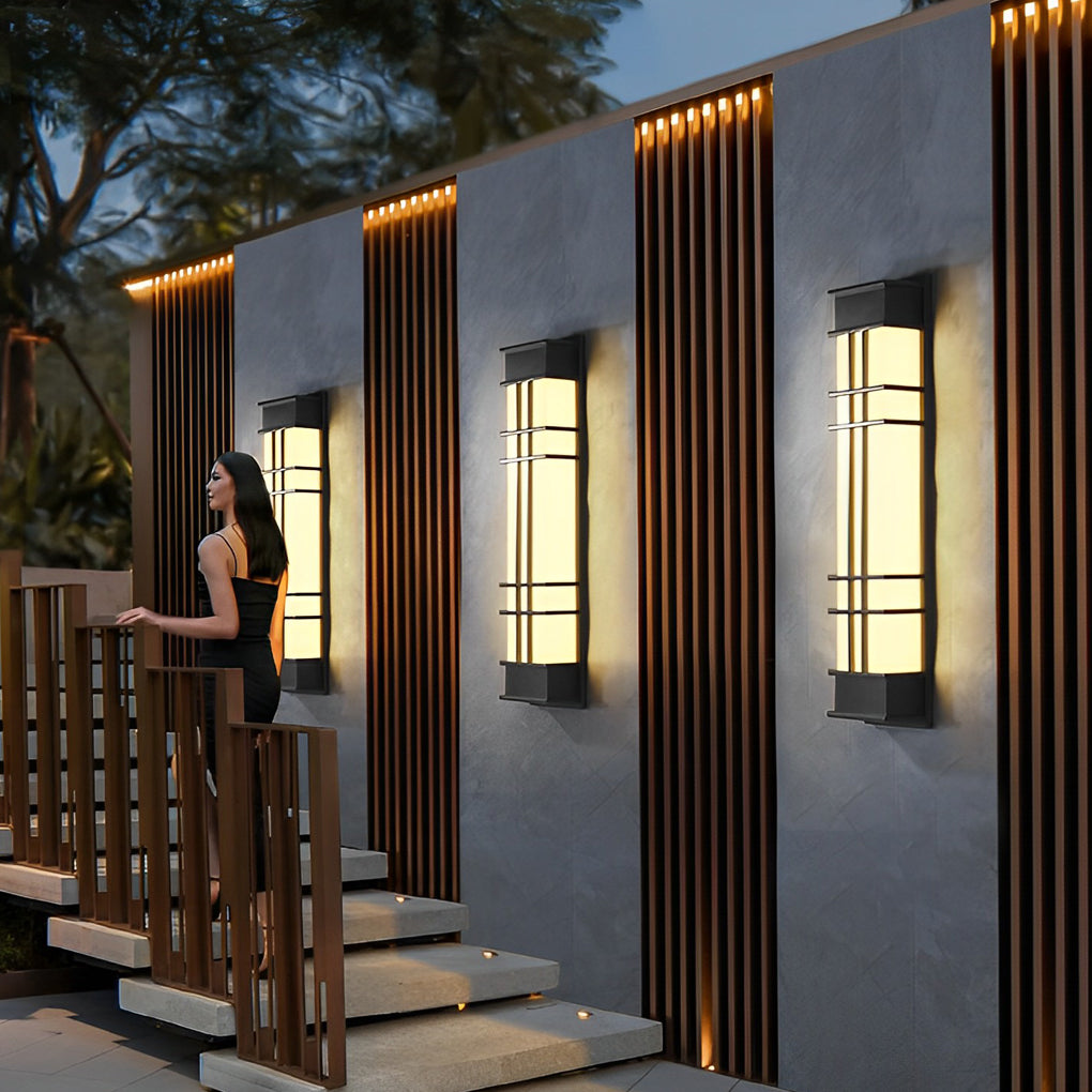 outdoor-wall-sconce-black-sleek-contemporary-outdoor-space