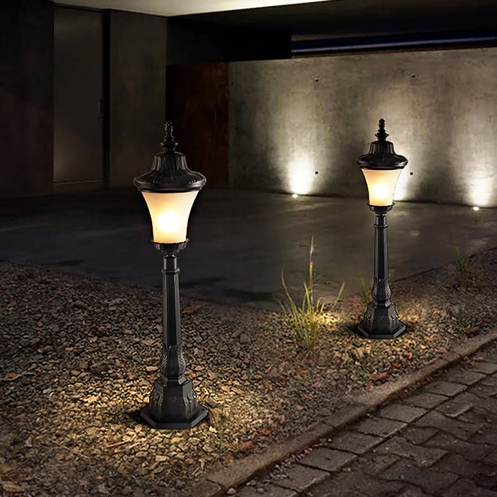 Vintage High Pole Garden Light Elegant Retro Outdoor Post Lighting