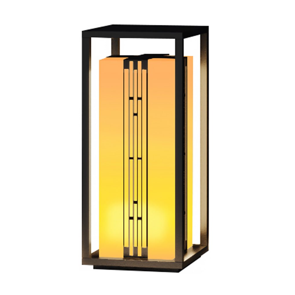 Elegant Retro Outdoor Garden Lamp with Refined Line Design