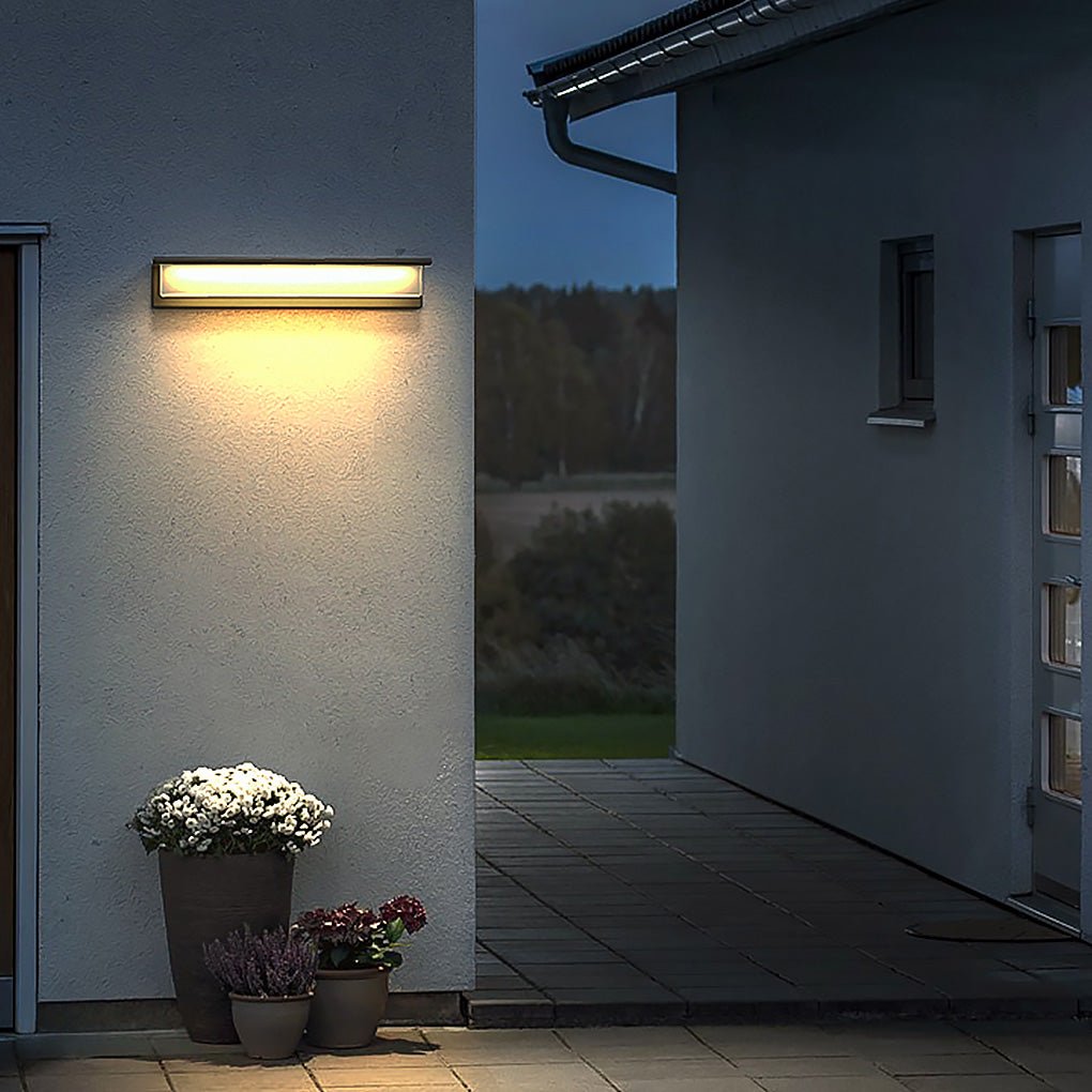 Contemporary Stainless Steel Linear LED Strip Outdoor Wall Light �C Modern, Weatherproof for Garden Villa
