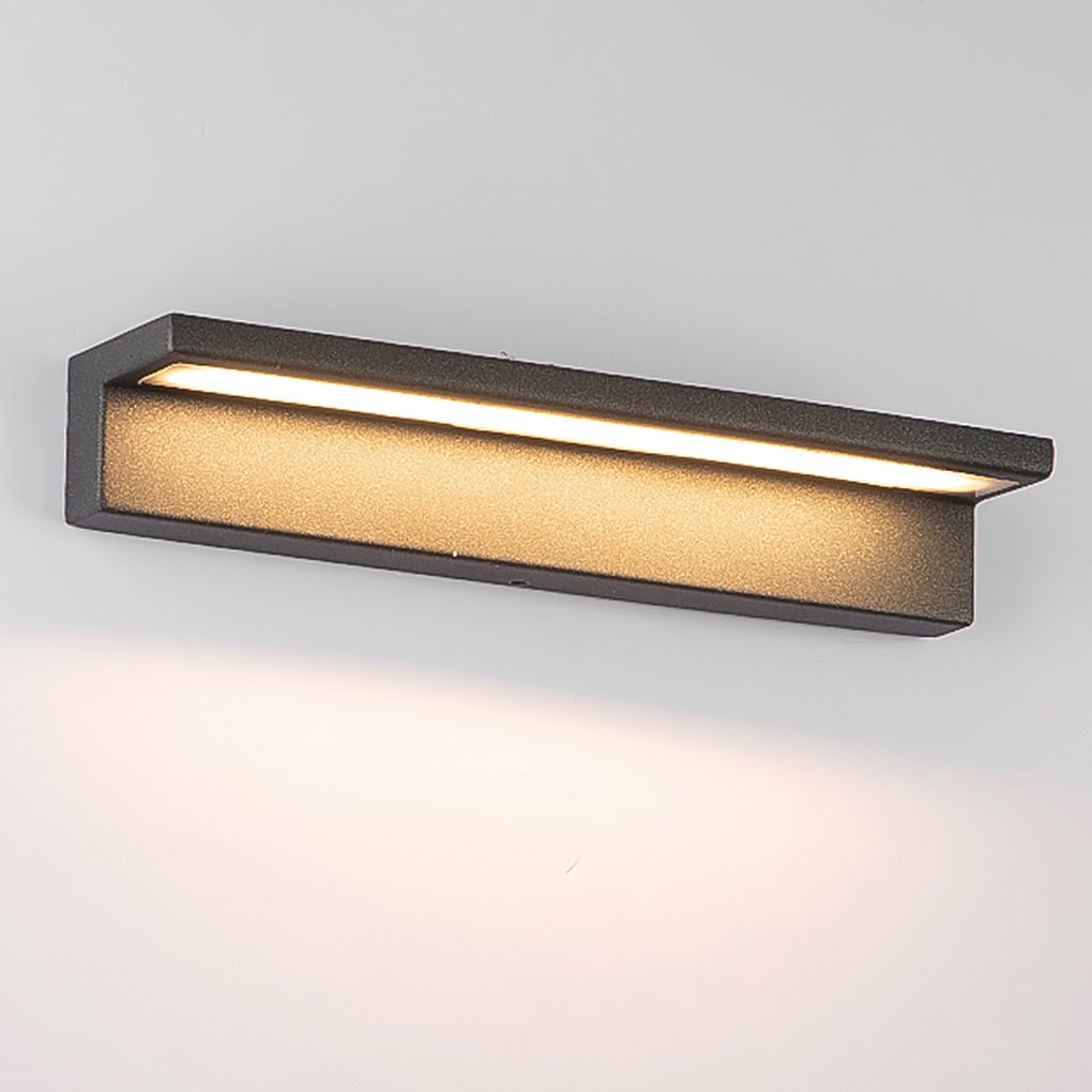 Contemporary Stainless Steel Linear LED Strip Outdoor Wall Light �C Modern, Weatherproof for Garden Villa
