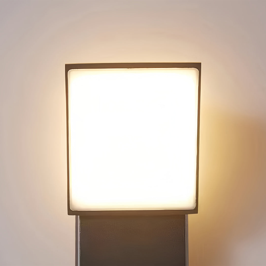 Durable wall industrial lights made from die-cast aluminum, offering rugged design and reliable illumination for modern lofts, bedrooms, and living spaces.